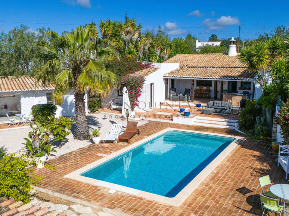 For sale 3 bedroom rustic style villa